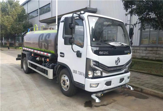 國(guó)六東風(fēng)多利卡5噸灑水車(chē)